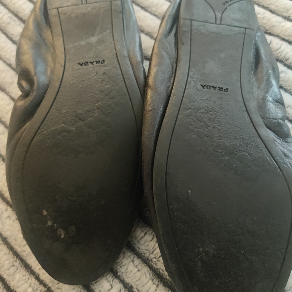 Prada flats - Picture 2 of 4